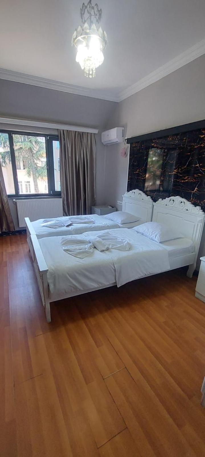 Metrepol Hotel Batumi Ngoại thất bức ảnh