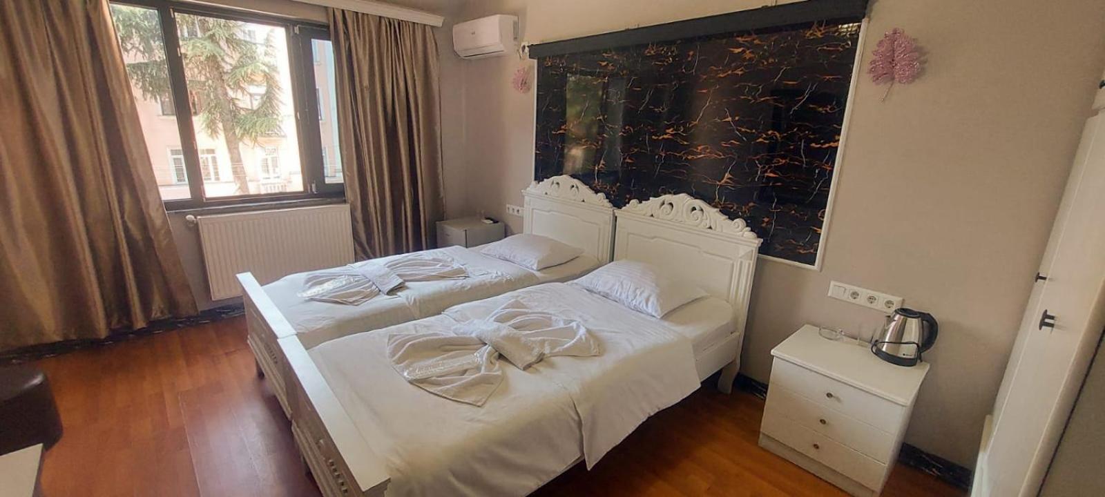 Metrepol Hotel Batumi Ngoại thất bức ảnh