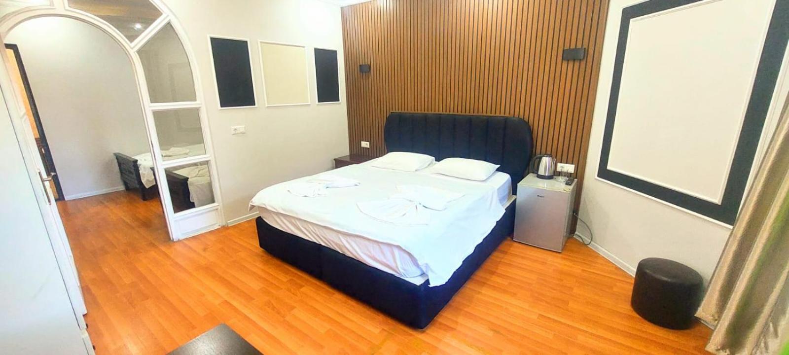 Metrepol Hotel Batumi Ngoại thất bức ảnh
