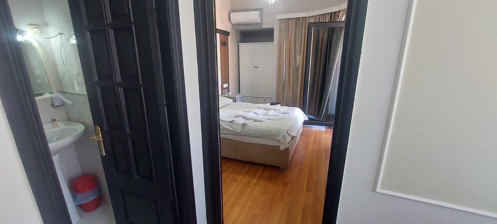 Metrepol Hotel Batumi Ngoại thất bức ảnh