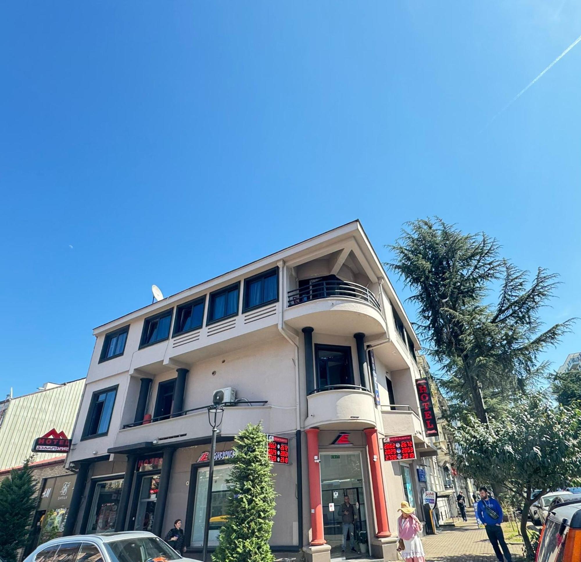 Metrepol Hotel Batumi Ngoại thất bức ảnh