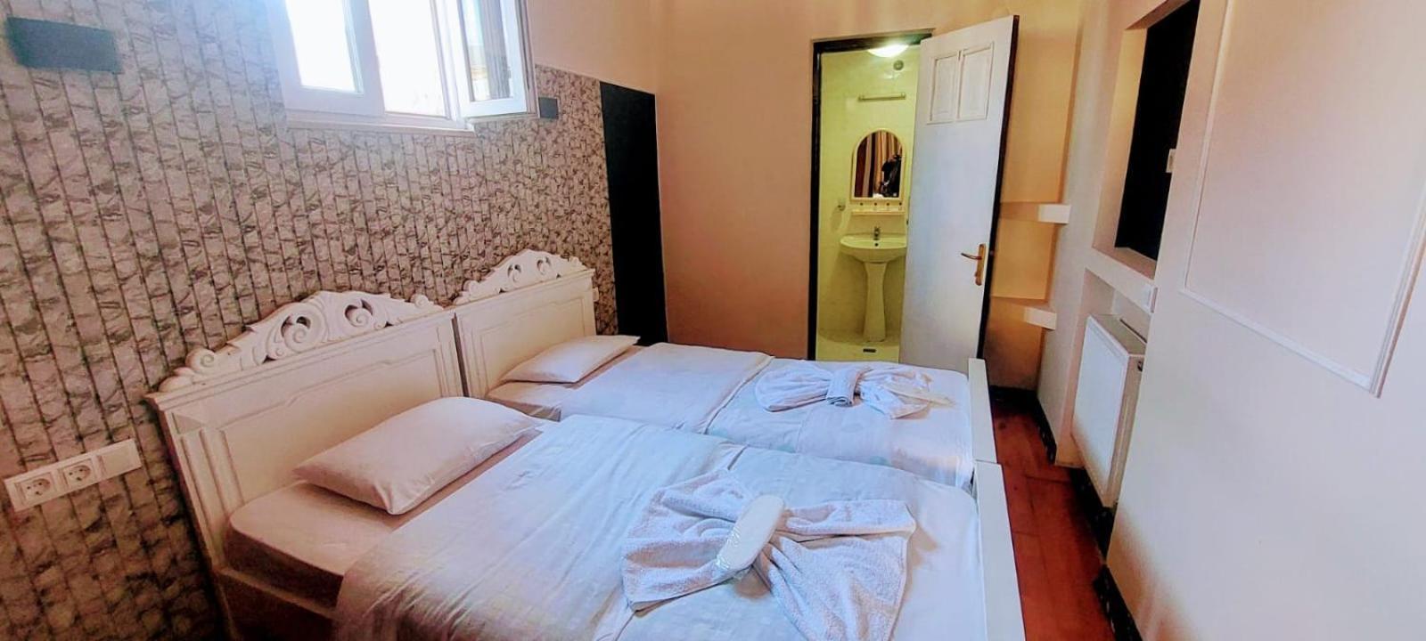Metrepol Hotel Batumi Ngoại thất bức ảnh
